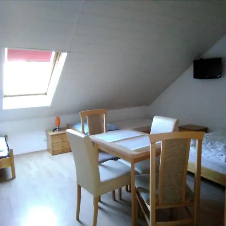 Bed & Breakfast Dom Pod Sosnami Mielno (Koszalin)