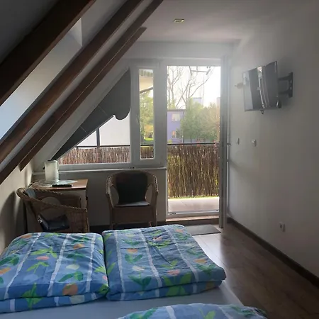 Dom Pod Sosnami Bed & Breakfast *
