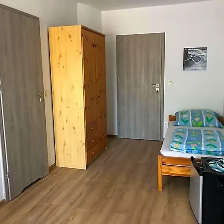Dom Pod Sosnami Отель типа 